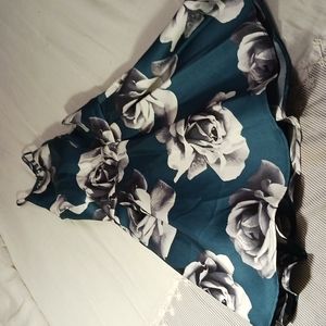 Jr sz 1 gorgeous Homecoming dress with pockets